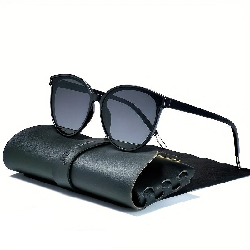 Fashionable women's sunglasses with UV protection – Livia-Clear black-grey glass-Nora Luxe