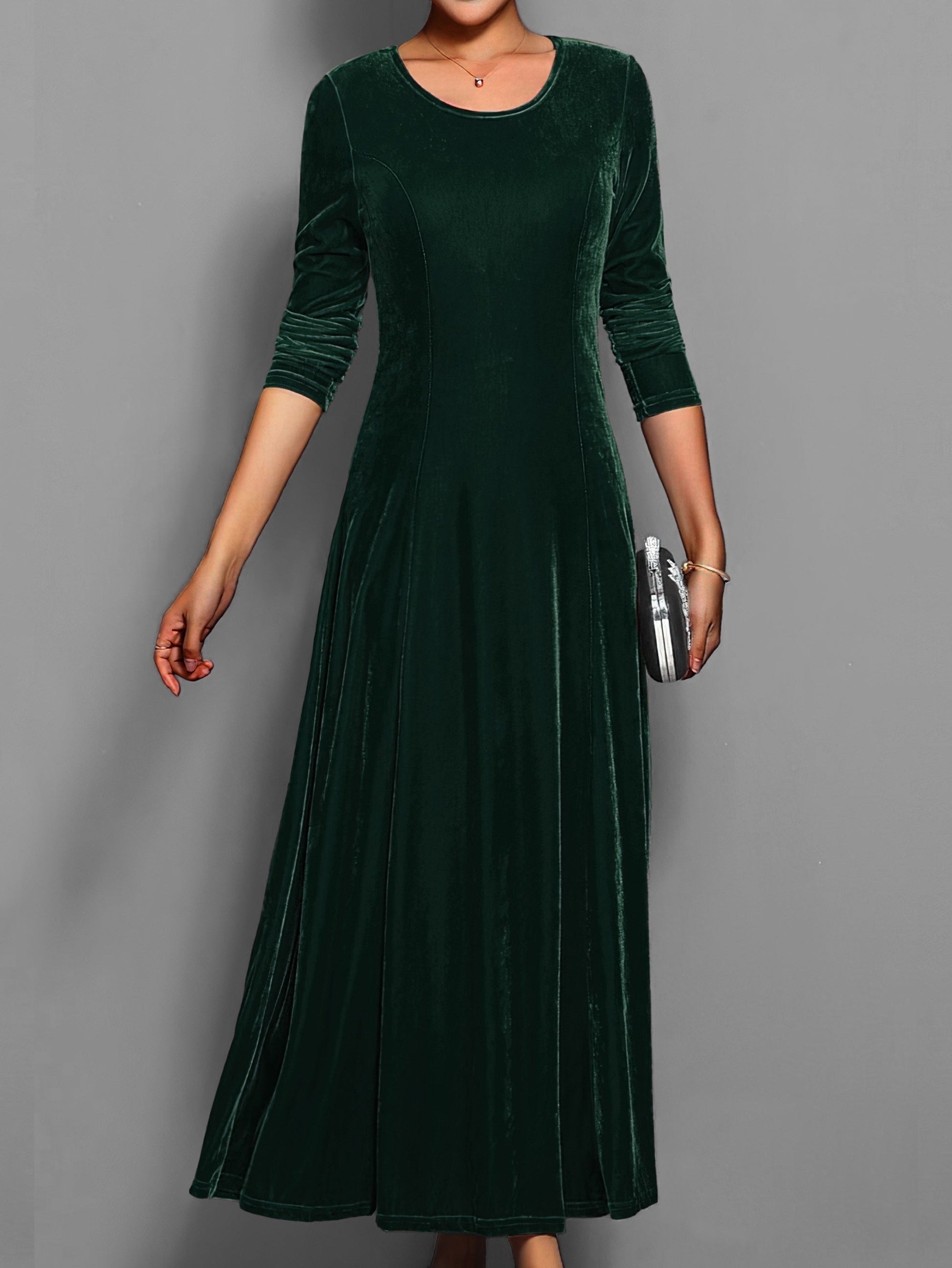 Luxurious Women's Velvet Maxi Dress with Long Sleeves - Nocini