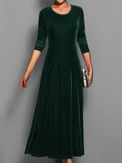 Luxurious Women's Velvet Maxi Dress with Long Sleeves - Nocini