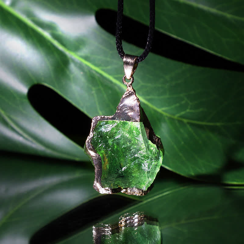 Genuine Green Moldavite Pendant Necklace - Pexav