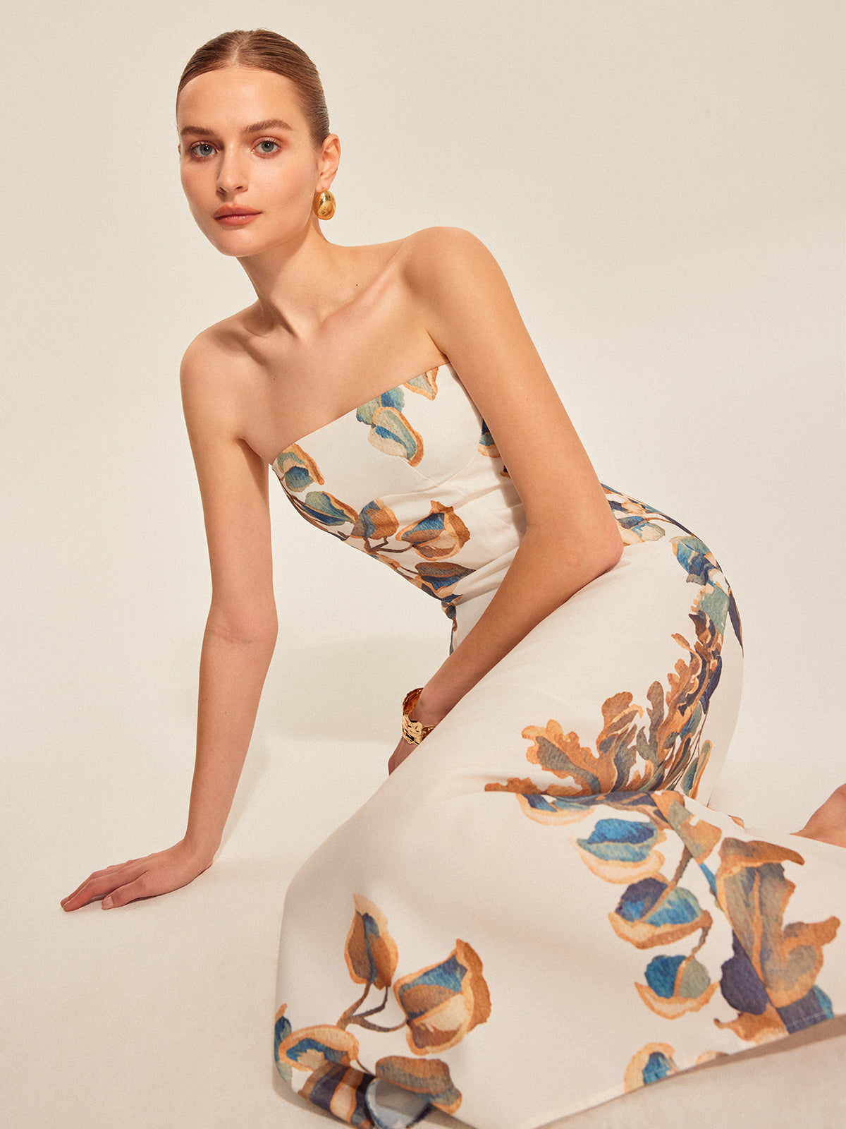 Pretty Sleeveless Summer Dress