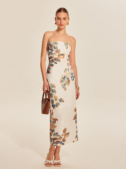 Pretty Sleeveless Summer Dress