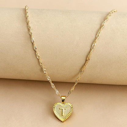 Gold Initial Heart Pendant Necklace - Amara-T-Nora Luxe
