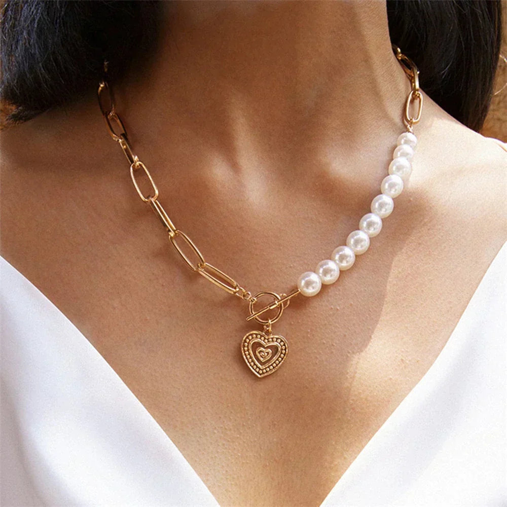 Elegant Heart Pendant Necklace with White Pearls - Pexav
