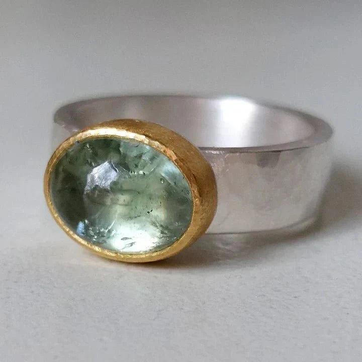 Timeless Oval Gemstone Ring - Olytrend