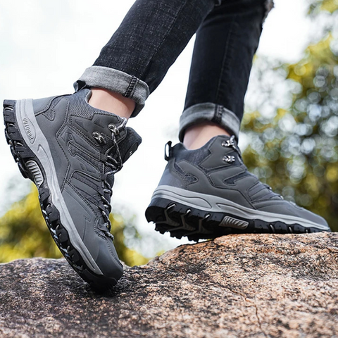 Breathable Outdoor Trekking Shoes