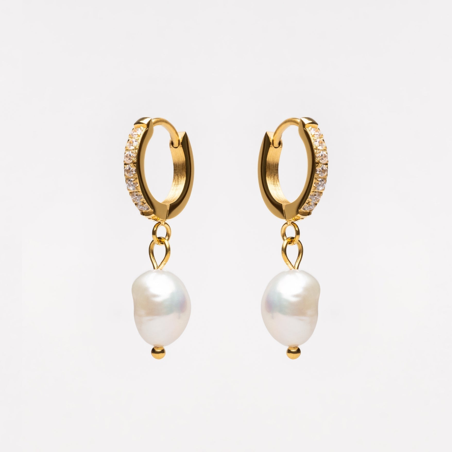Hoops with freshwater pearls - Arina-Gold-Nora Luxe