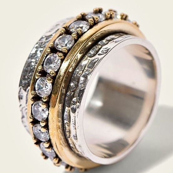 Luxurious Diamond Inspired Gemstone Ring - Nocini