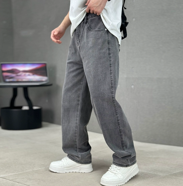 Regular Fit Men's Classic Five Pocket Jeans - Nocini