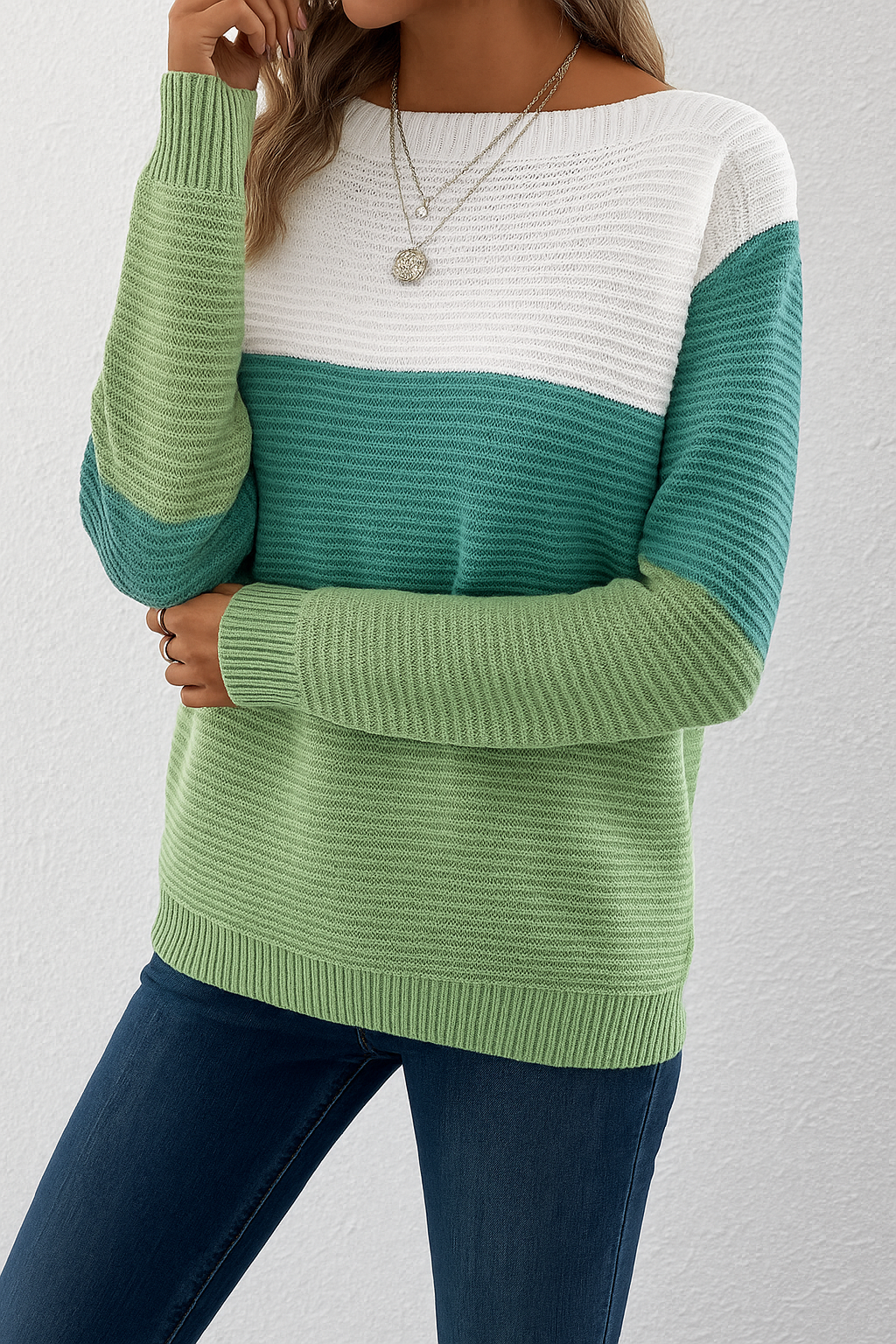 Classic Women's Crew Sweater - Olytrend