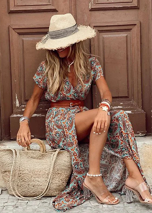Flowy Chic Maxi Dress with Belt