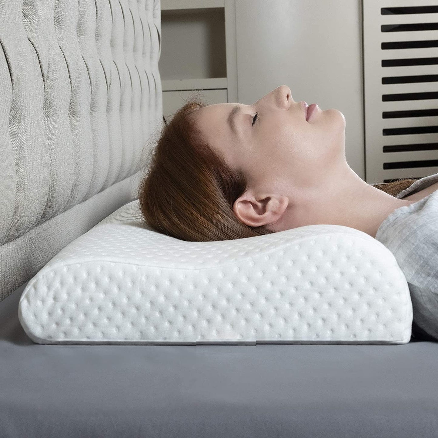 Contoured Memory Foam Pillow With Ergonomic Support