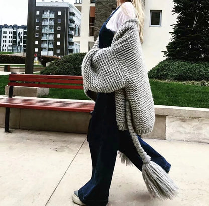 Cozy Oversized Women's Cardigan with Long Sleeves