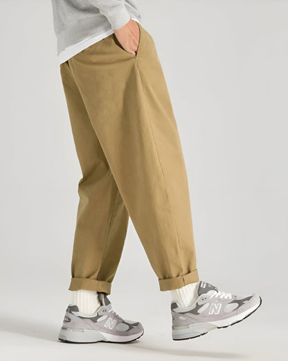 Short Fitted Cotton Pants