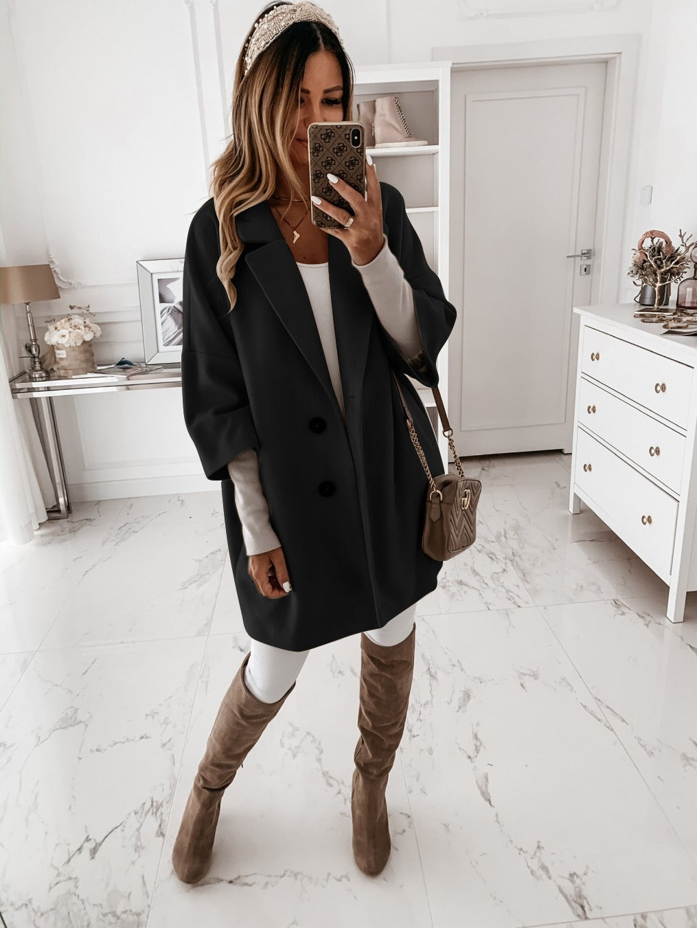 Large Women's Wool Coat with Button Front - Nocini