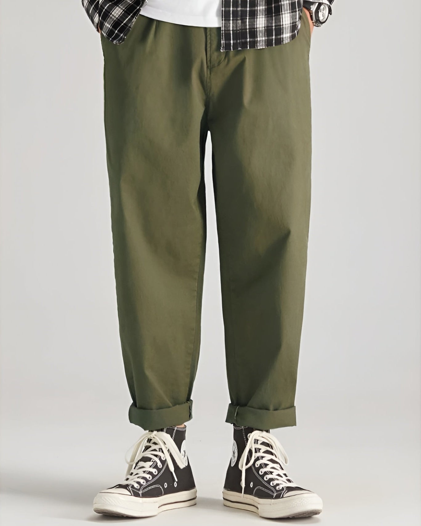 Short Fitted Cotton Pants