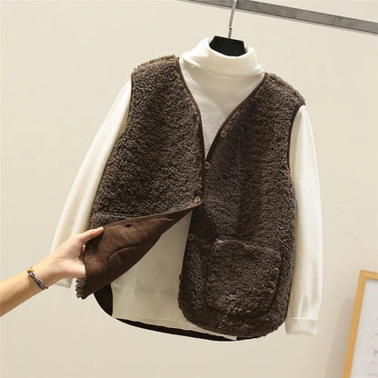 Cozy Women's Puffer Vest with Soft Fleece Lining