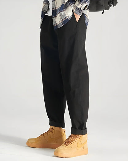 Short Fitted Cotton Pants