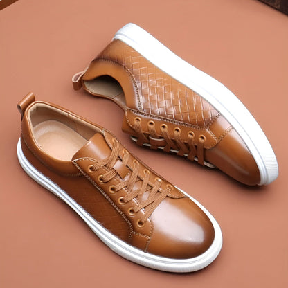 Timeless Vintage Low Top Sneaker