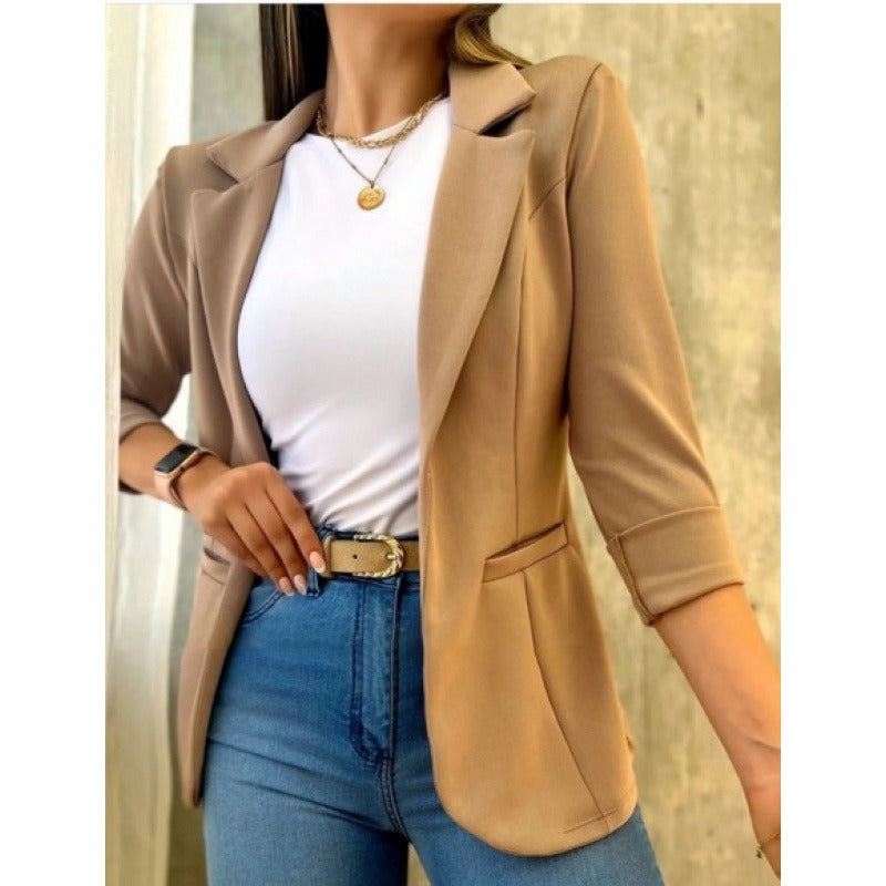 Slim Fit Women's Blazer with Classic Pockets