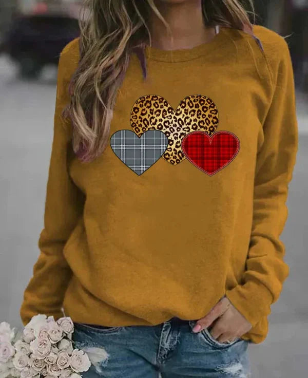 Comfy Women's Long Sleeve Heart Print Sweatshirt