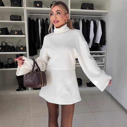 Cozy Women's High Neck Oversized Sweatshirt - Nocini