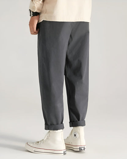 Short Fitted Cotton Pants