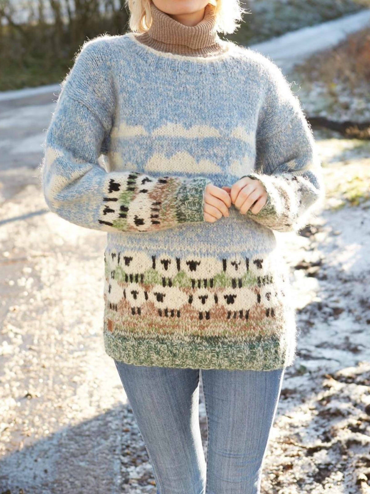 Casual Women's Crew Neck Pullover Sweater - Nocini