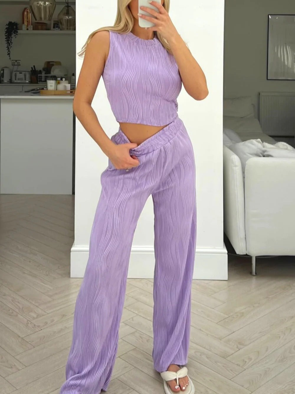 Women's 2 Piece Outfit - Ribbed Crop Top - High Waist Pants