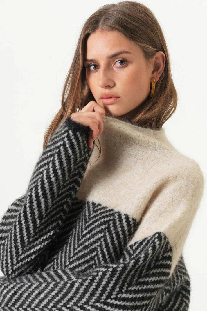 Classic Herringbone Knit Crew Neck Sweater
