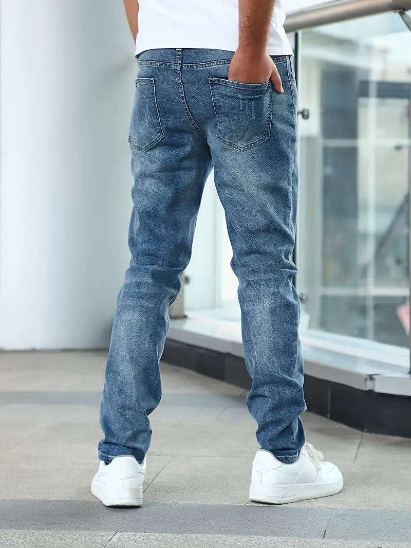 Relaxed Fit Mens Jeans with Pockets