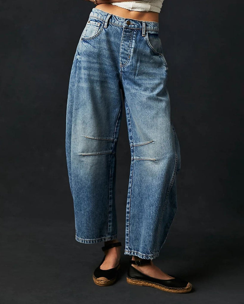 Classic Fit Women's Straight Leg Jeans
