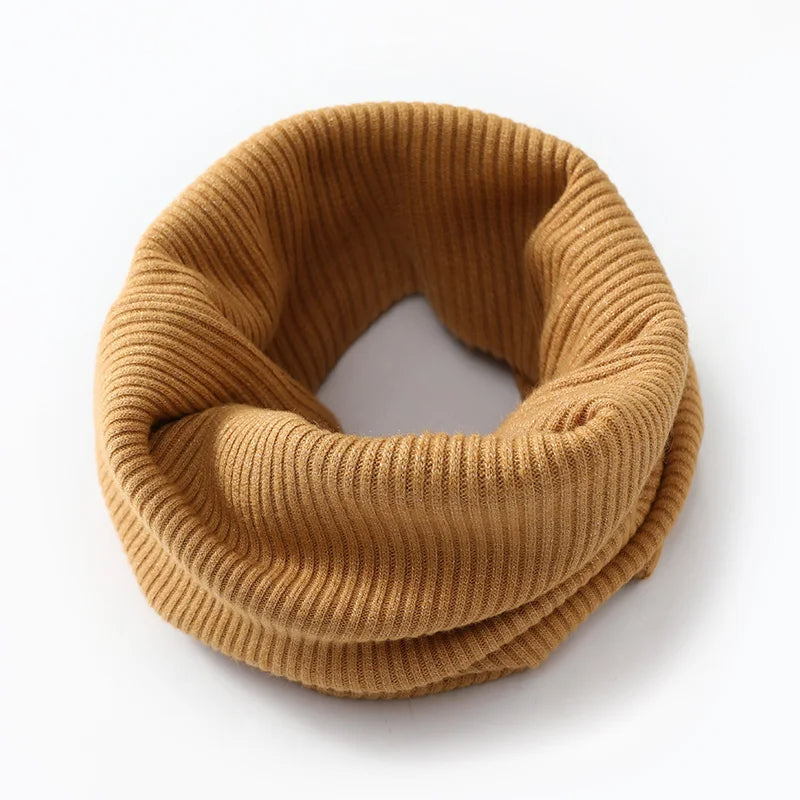 Soft Fitted Women's Neck Warmer – Warm & Chic - Nocini