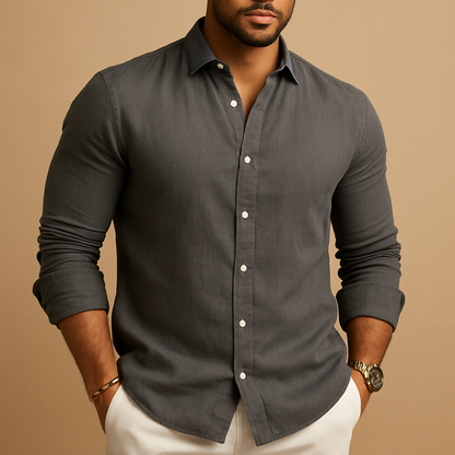 Men’s lightweight casual shirt with breathable fabric and classic fit, ideal for warm days and formal occasions.