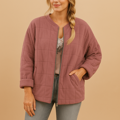 Women’s lightweight summer jacket with a tailored fit and side pockets, suitable for everyday wear, casual outfits, and seasonal layering.