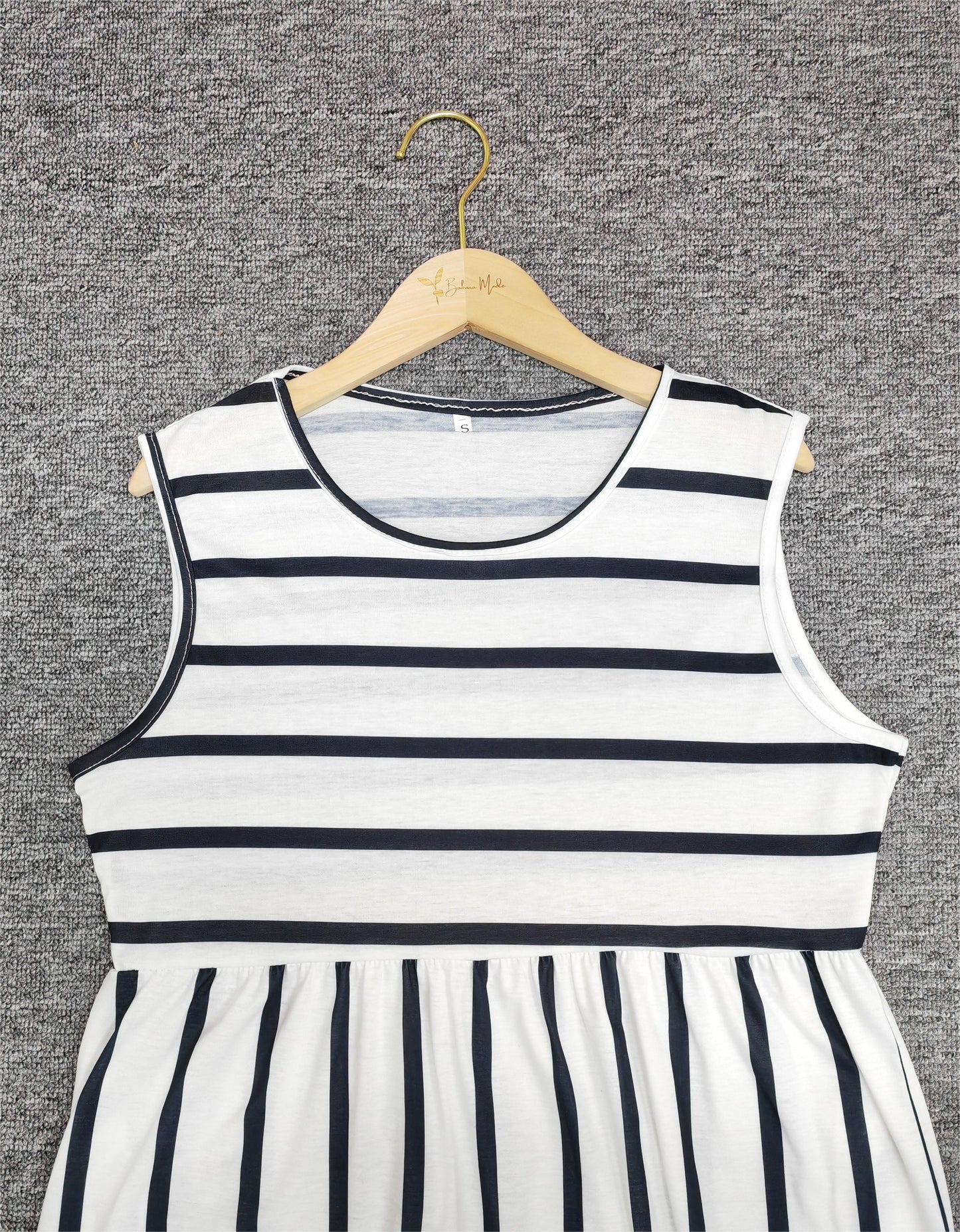 Image of Linda | Women's Sleeveless A-Line Midi Dress