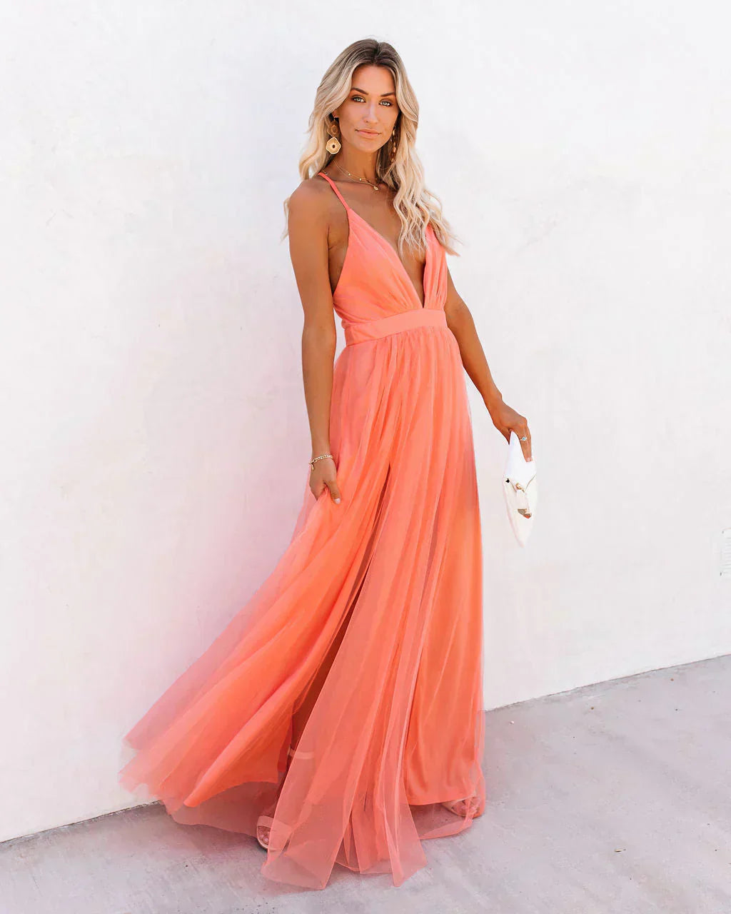 Chic Women's V-Neck Flowy Maxi Dress - Olytrend