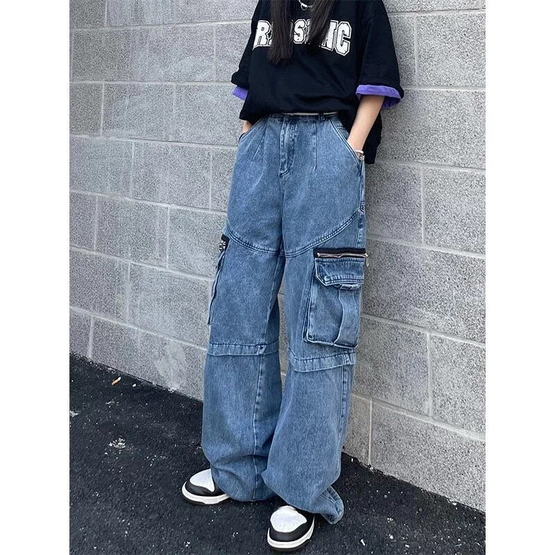 Ripped Relaxed Fit Women's Jeans