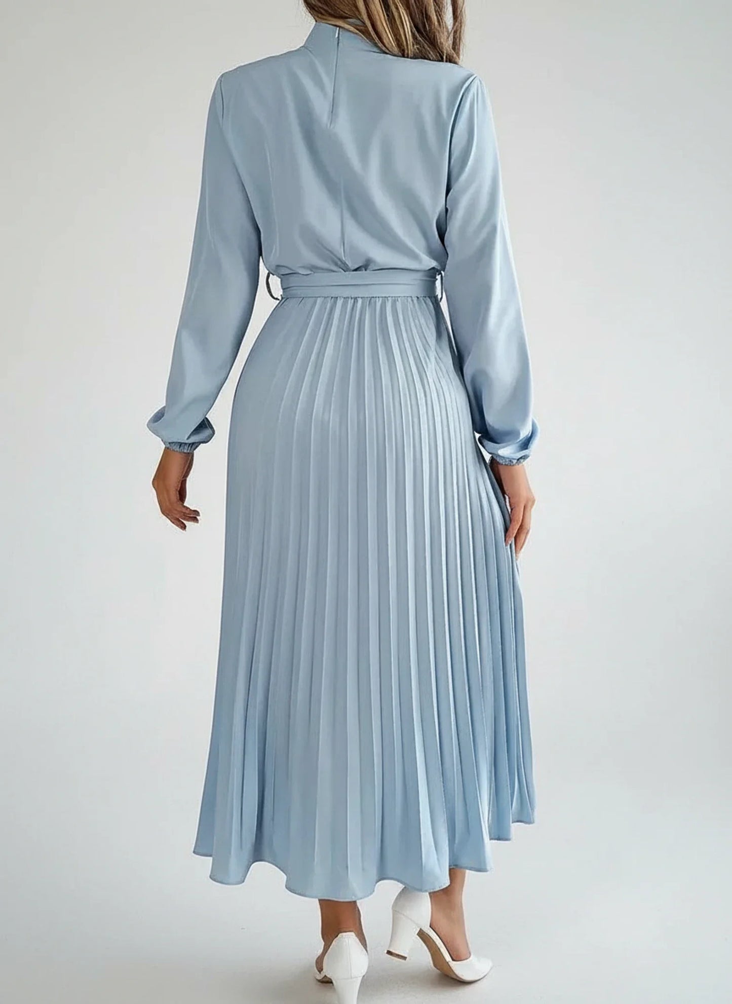Elegant Women's Floral Maxi Dress with Sleeves