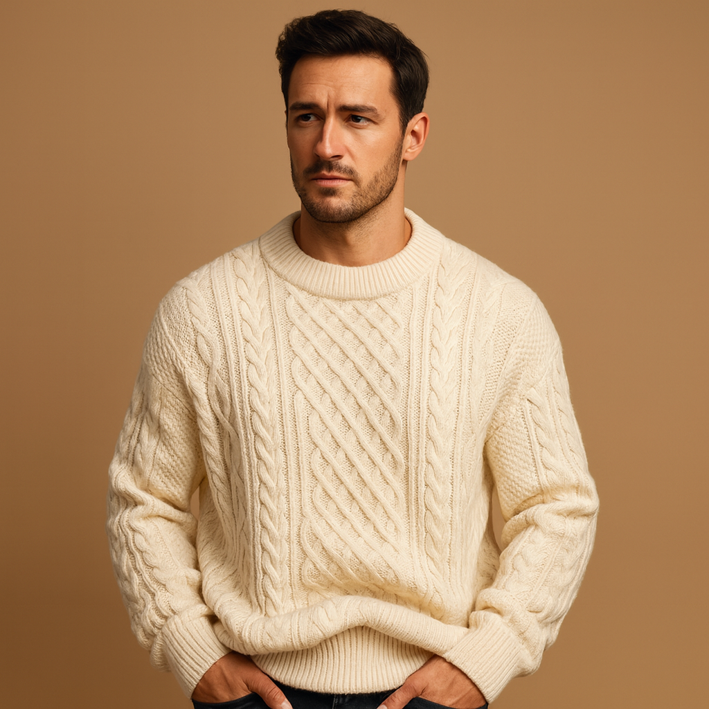 Men’s loose knit round-neck sweater with soft texture and relaxed fit, perfect for autumn, winter, and casual wear.