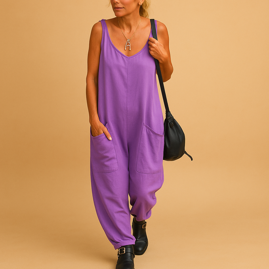 Loose summer dress for women with wide cut and lightweight breathable fabric, ideal for warm days, brunch, and casual summer outings.