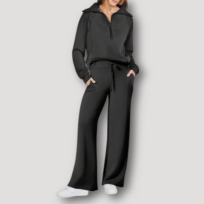 Comfortable Women's Pajama Set with Top and Leggings