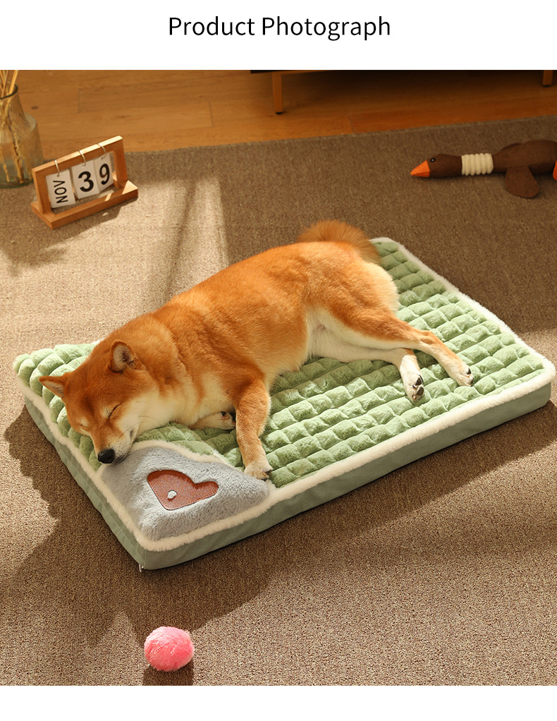 LUXE WINTER DOG MAT - WARM FLEECE SOFA FOR SMALL AND MEDIUM DOGS-Chocolate-Nora Luxe