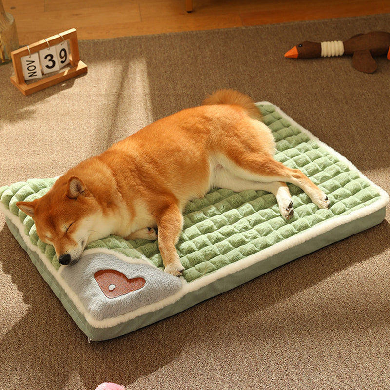 LUXE WINTER DOG MAT - WARM FLEECE SOFA FOR SMALL AND MEDIUM DOGS-Chocolate-Nora Luxe
