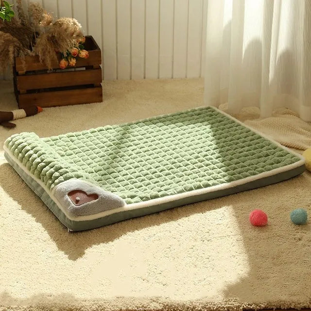 LUXE WINTER DOG MAT - WARM FLEECE SOFA FOR SMALL AND MEDIUM DOGS-Green-Nora Luxe
