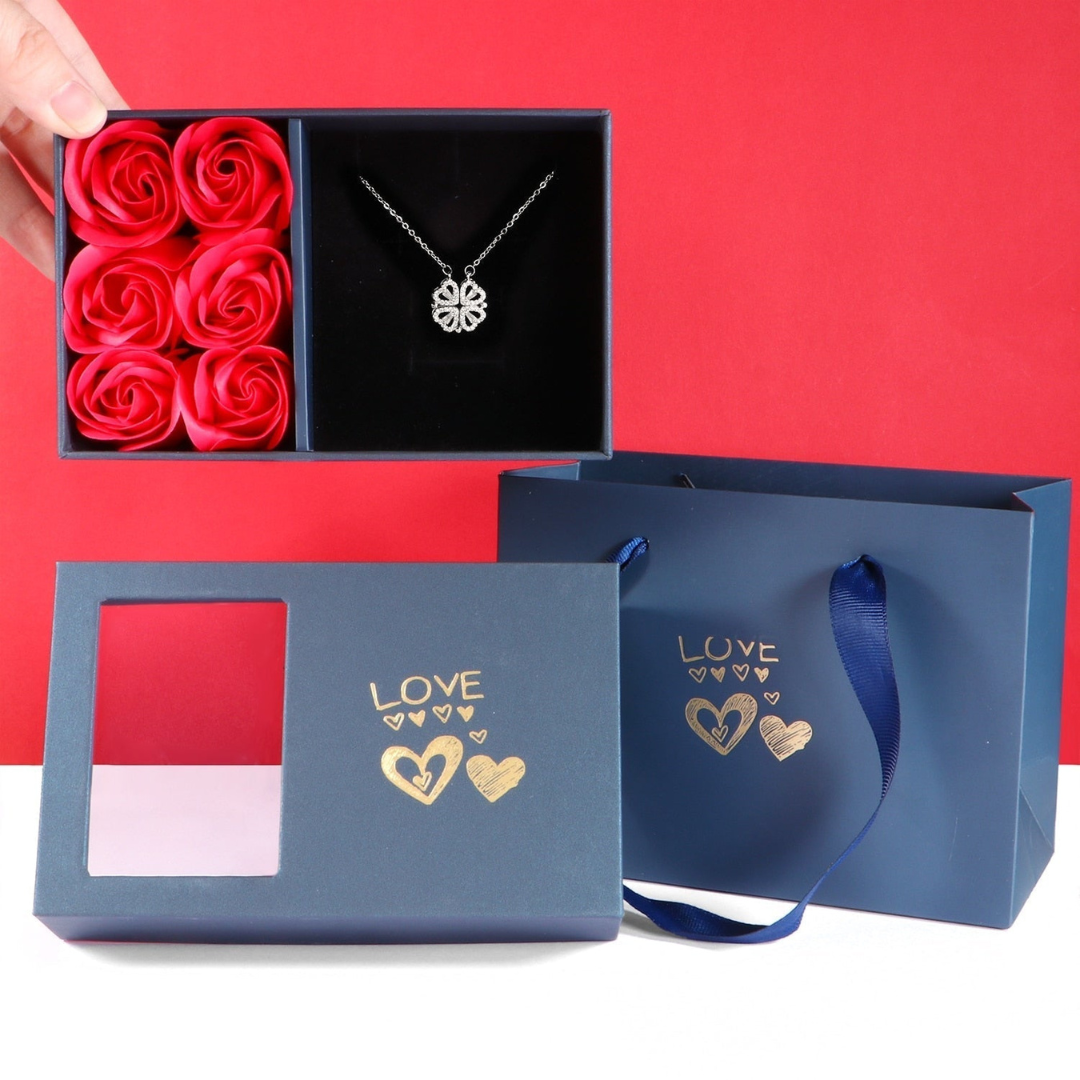 Elegant Diamond Pendant Necklace - Pexav