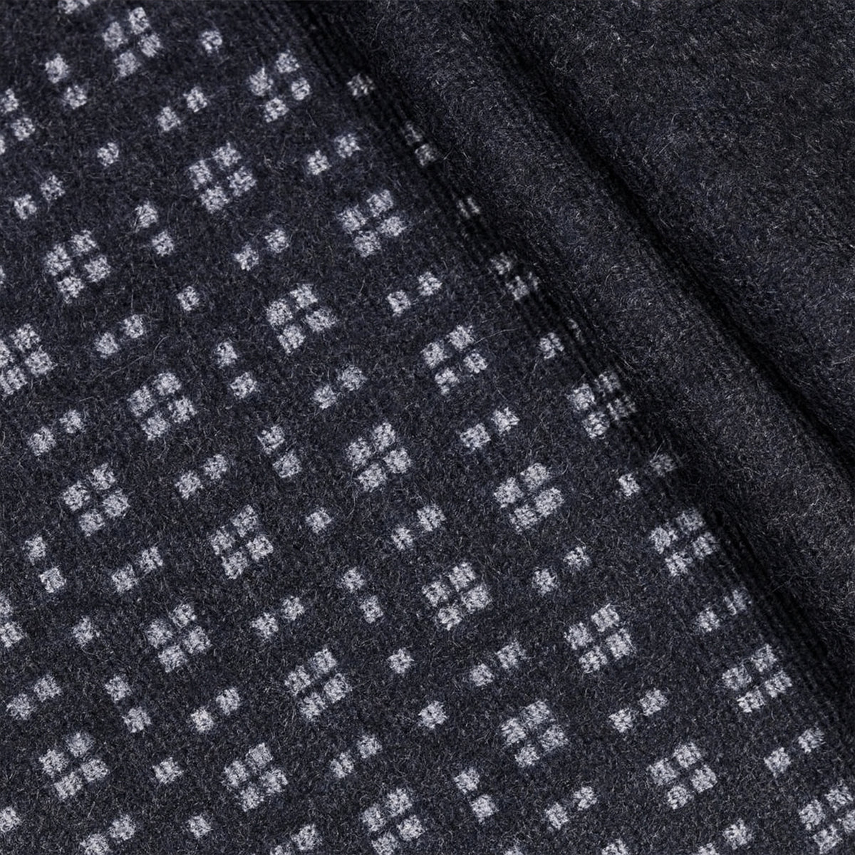 Luxury Black Men's Cashmere Scarf