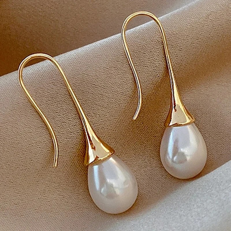 Timeless White Pearl Earrings - Nocini