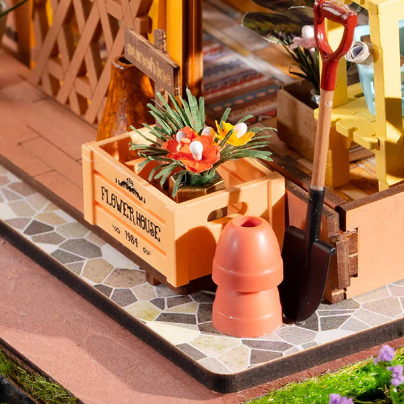Miniature DIY Garden Shed Construction Kit – BloomHaus-Nora Luxe