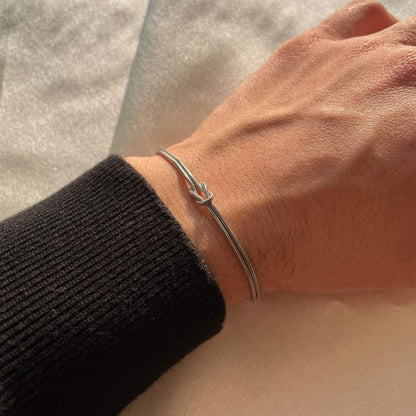 Simple Twist Elva Bracelet - Pexav